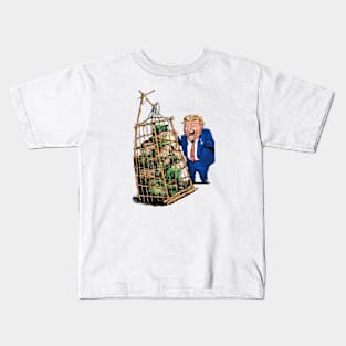 TRUMP'S FUNNY REACTION TO VETERANS Kids T-Shirt